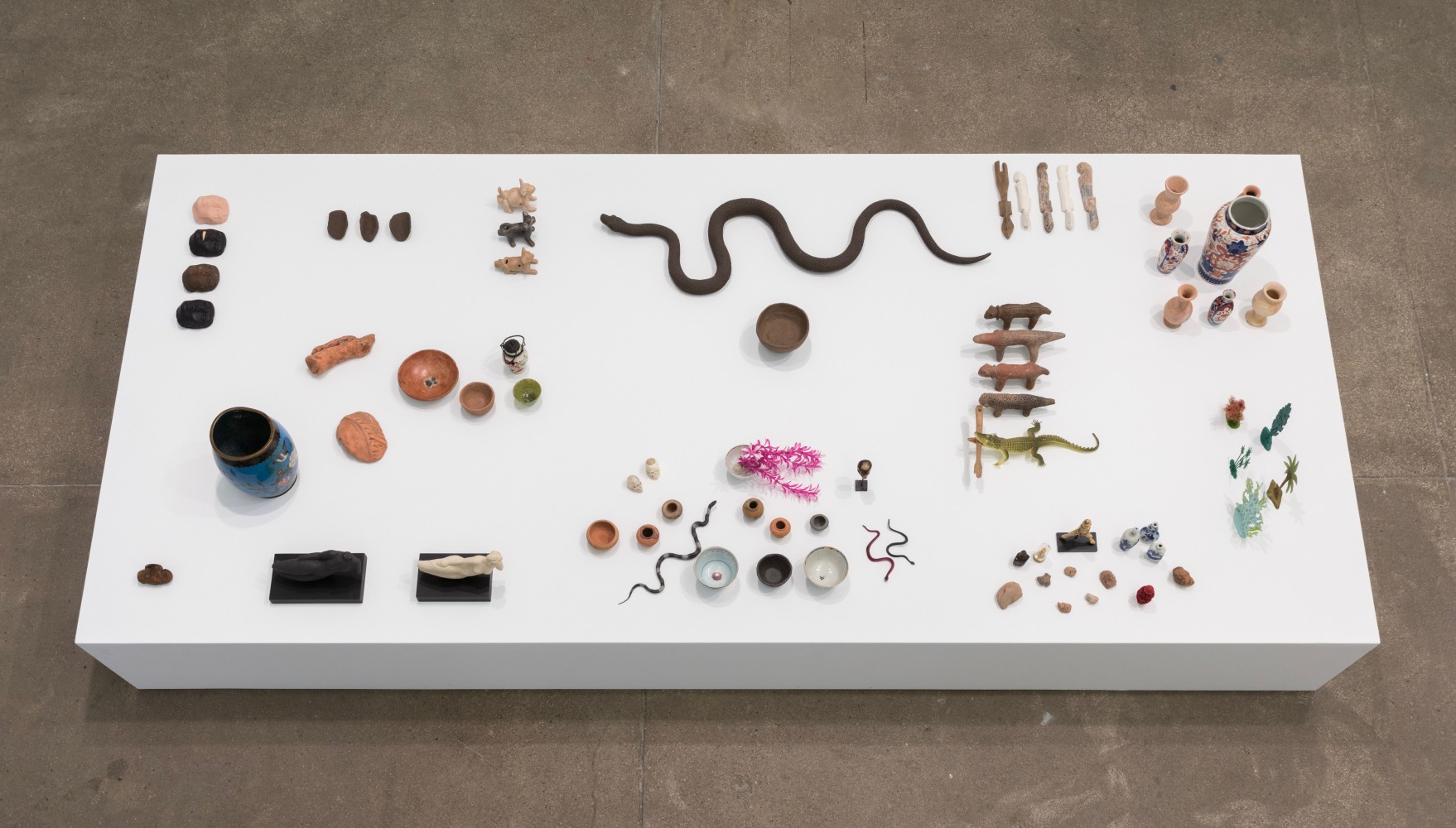 Sanam Khatibi, An hour before the Devil fell install 9