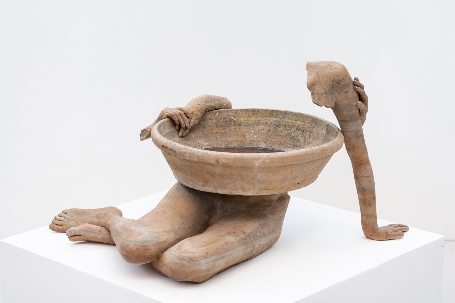 Clementine Keith-Roach, Mirror, 2022