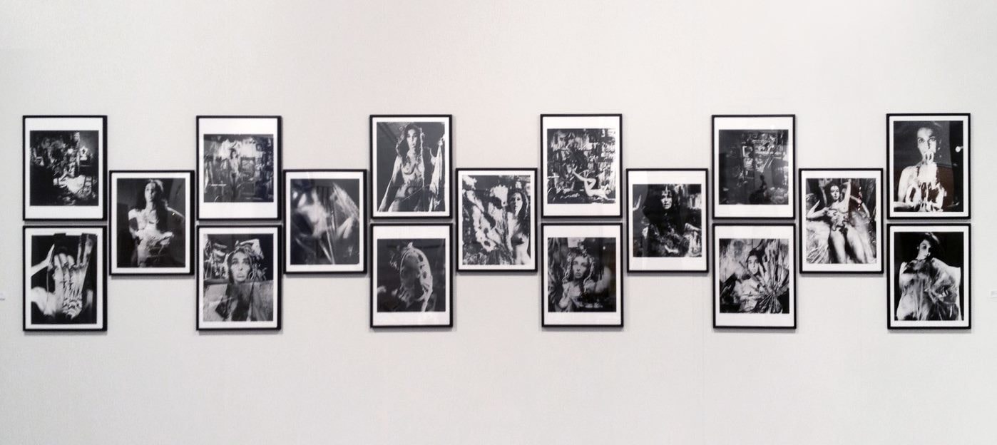 Carolee Schneemann

Eye Body Portfolio, 1963/2005

18 silver prints housed in an archival box

24 x 20 ins. (61 x 50.8 cm)

framed: 24 3/4 x 20 3/4 x 1 ins. (61 x 50.8 x 2.5 cm)

portfolio box: 26 x 21&amp;nbsp;3/4 x 2 ins. (66 x 55.2 x 5.1 cm)

edition 6 of 8

&amp;nbsp;

&amp;nbsp;