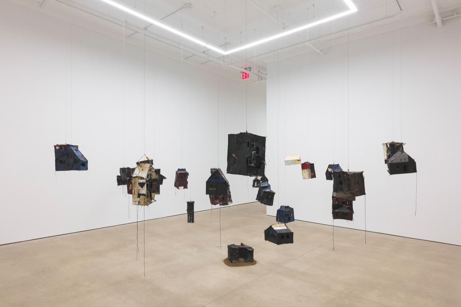 Chiffon Thomas, Staircase to the Rose Window, install 16