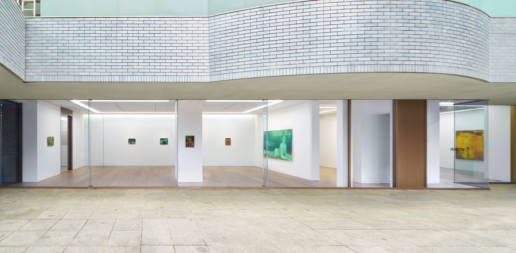 Head Games (Installation View) Courtesy Perrotin, Photographed by Osamu Sakamoto.