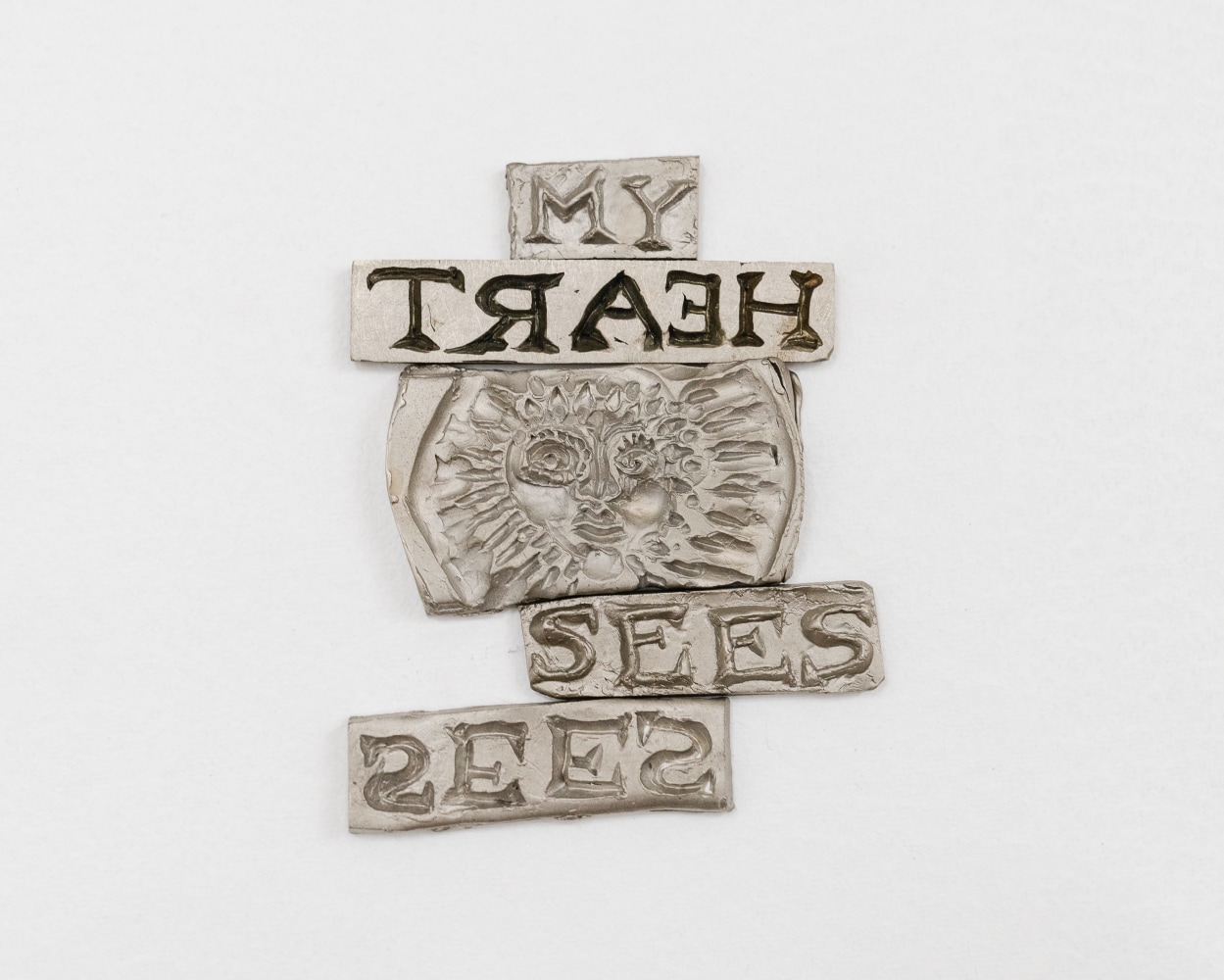 Harry Gould Harvey IV
My Heart Sees Her, 2023
55.7% Copper, 22.7% Zinc, 13.9% Manganese, 4.6% Nickel, 1.25% Aluminum, 0.7% Iron, 1.65% Lead, and 0.2% Tin
5 x 3 x 3/4 ins.
12.7 x 7.6 x 1.9 cm