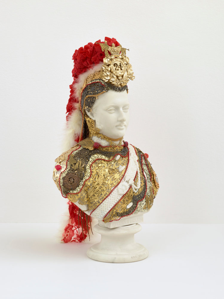 Hew Locke

Souvenir 7 (Albert Edward, Prince of Wales), 2019

mixed media on antique Parian ware

18 1/8 x 10 5/8 x 8 1/4 ins.&amp;nbsp;
46.04 x&amp;nbsp;26.99 x&amp;nbsp;20.95 cm&amp;nbsp;