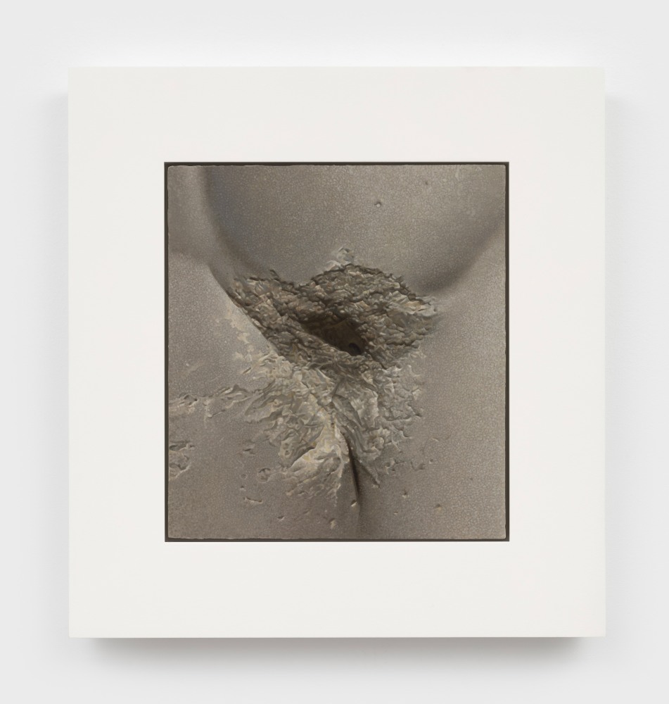 Joe Houston
Ruin X, 2019
oil on linen mounted to wood
10 5/8 x 9 5/8 ins.
27 x 24.4 cm