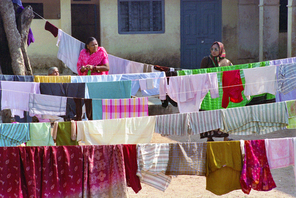 Jain washerwomen, 2012