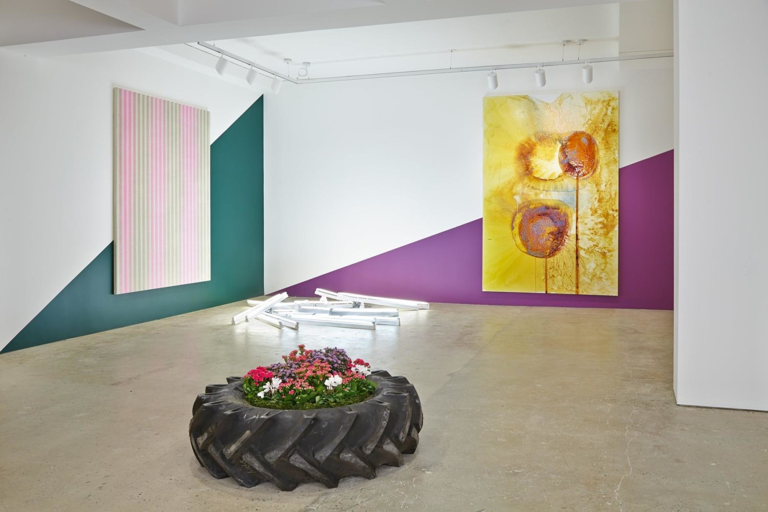 Installation view, Nahmad Contemporary. Photographs by Tom Powel Imaging