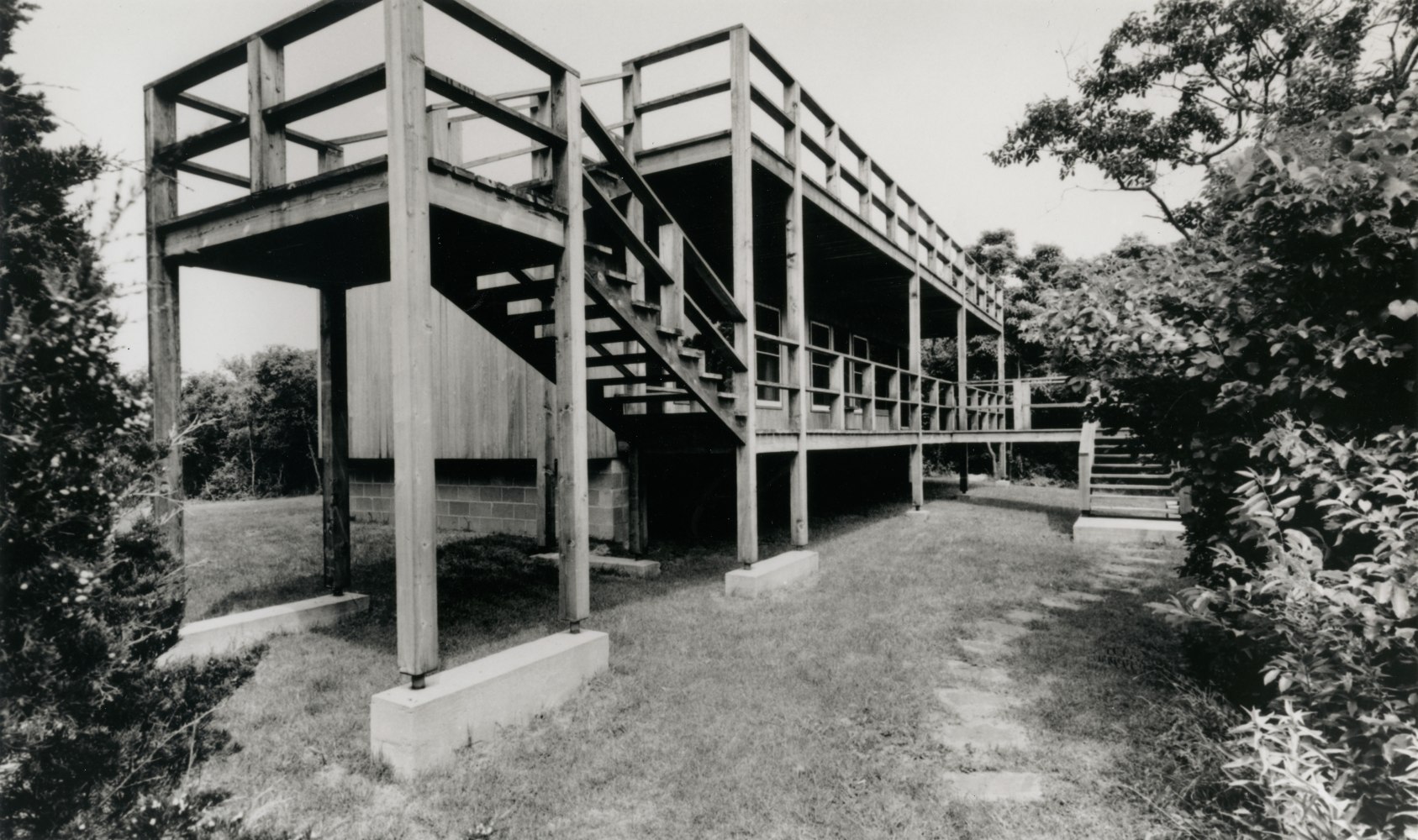 Exterior view, 1965
Photo Jon Naar