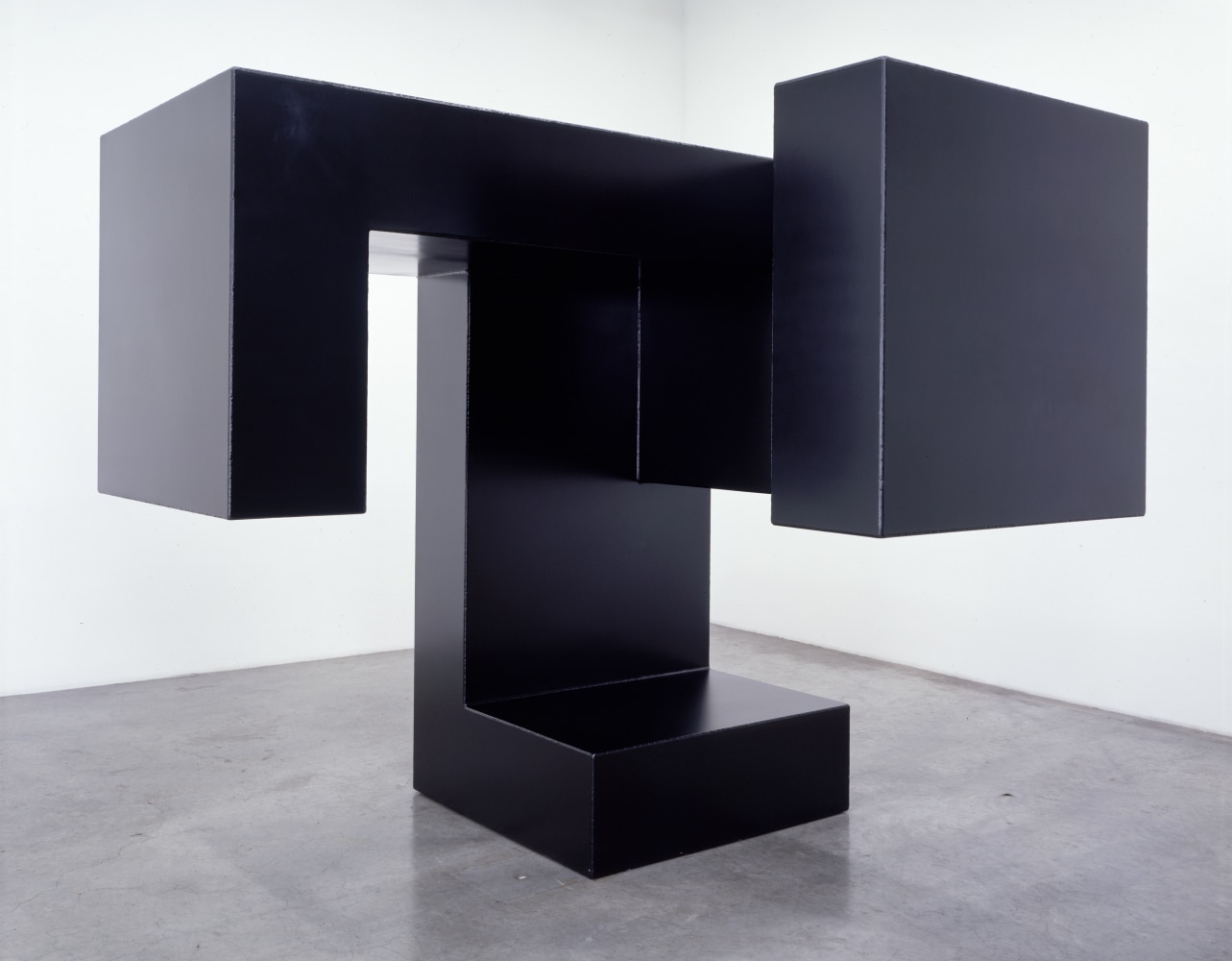Steel, painted black
8 &amp;times; 8 &amp;times; 8 ft. (243.8 &amp;times; 243.8 &amp;times; 243.8 cm), edition 1/3
High Museum of Art, Atlanta, GA