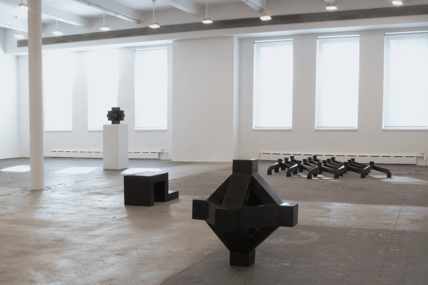 Tony Smith: Bronze