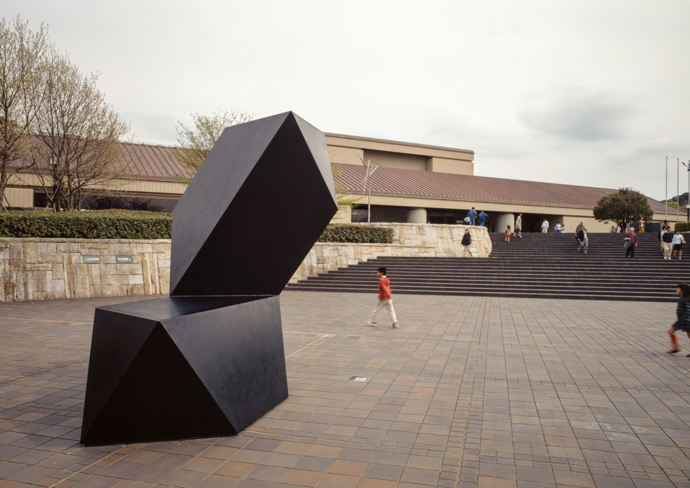 Steel, painted black
11 ft. 6 in. &amp;times; 7 ft. 6 in. &amp;times; 11 ft. 6 in. (350.5 &amp;times; 228.6 &amp;times; 350.5 cm), edition 3/3
Shizuoka Prefectural Museum of Art, Japan