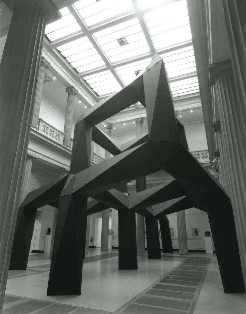 Scale As Content: Ronald Bladen, Barnett Newman, Tony Smith