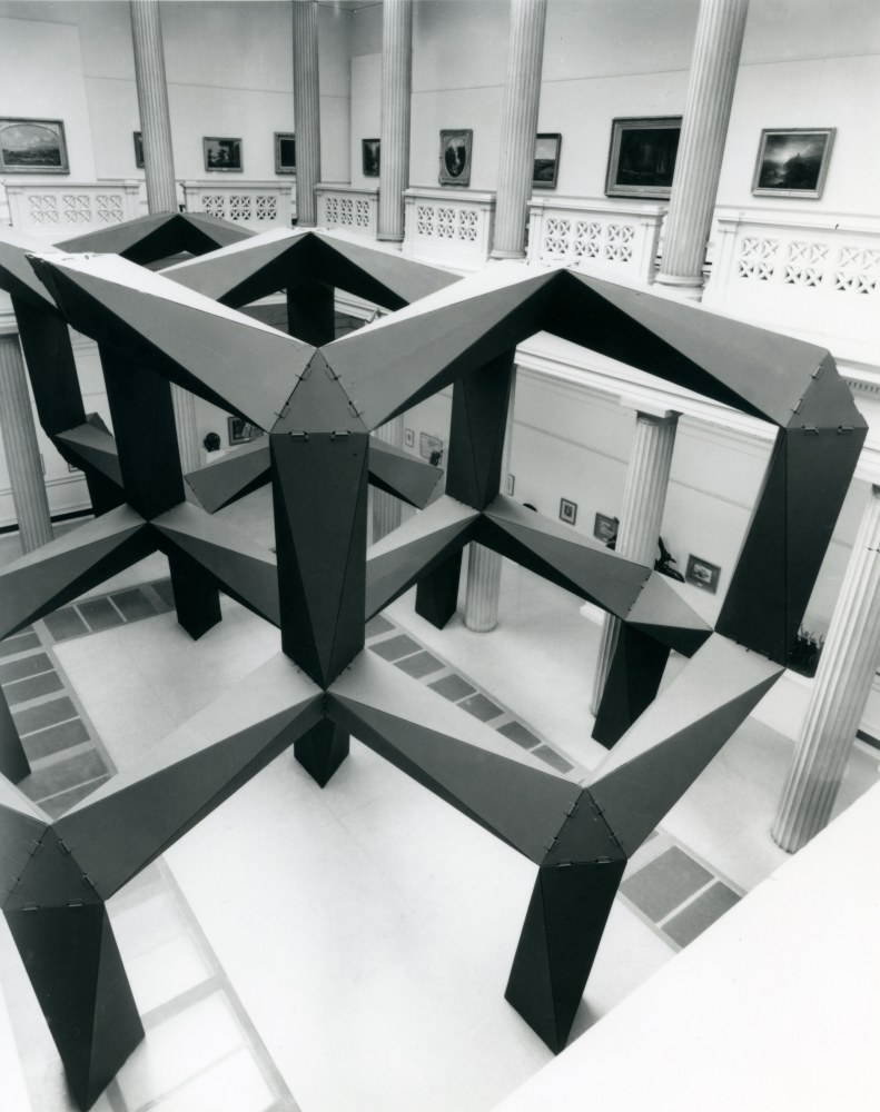 Scale As Content: Ronald Bladen, Barnett Newman, Tony Smith