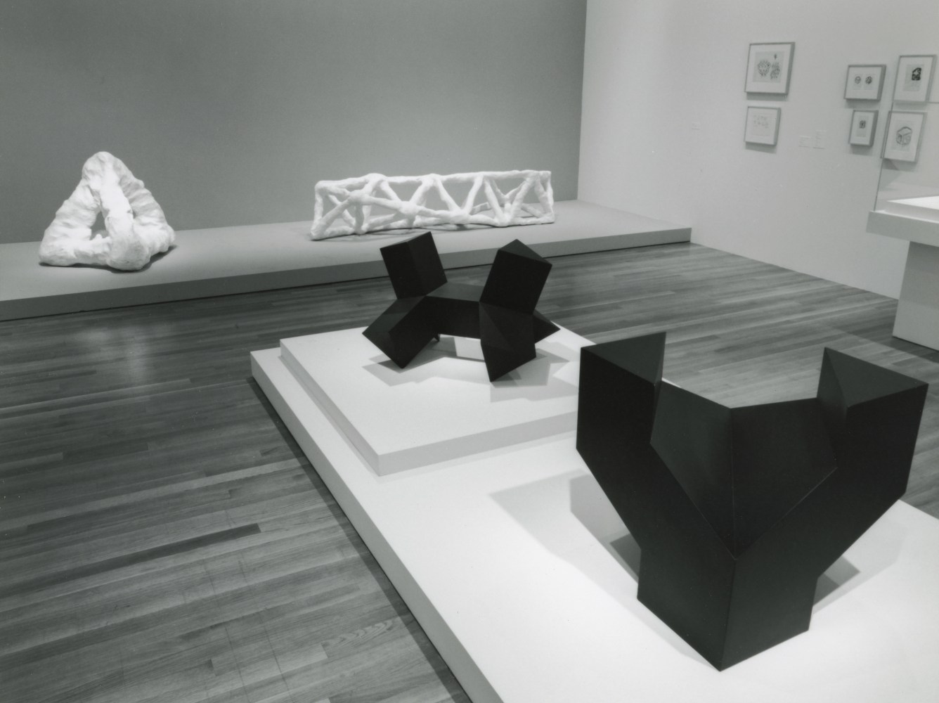 Tony Smith: Architect, Painter, Sculptor.
Museum of Modern Art, New York, 1998