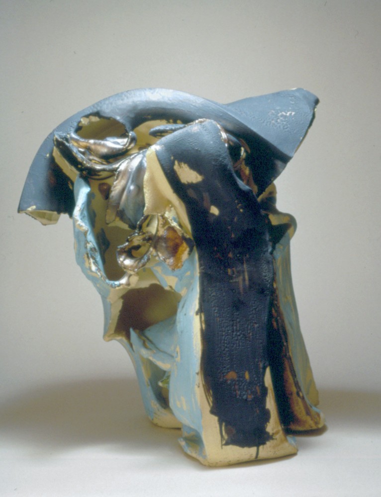 Lynda Benglis, Cantilevered Forced Bunch, 1993, ceramic, 26 x 26 x 17 inches
