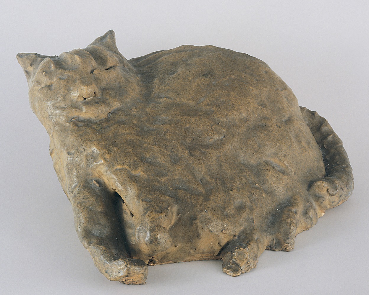 Anne Arnold, Cat, 1954, glazed terra cotta, 5 3/4 x 13 1/2 x 13 1/2 inches