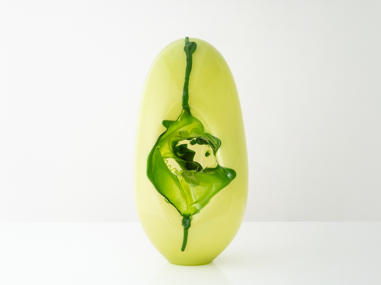 BJ&amp;Oslash;RN FRIBORG

Implosion, 2023

Hand-blown glass

29.25&amp;quot; H x 15&amp;quot; Dia.