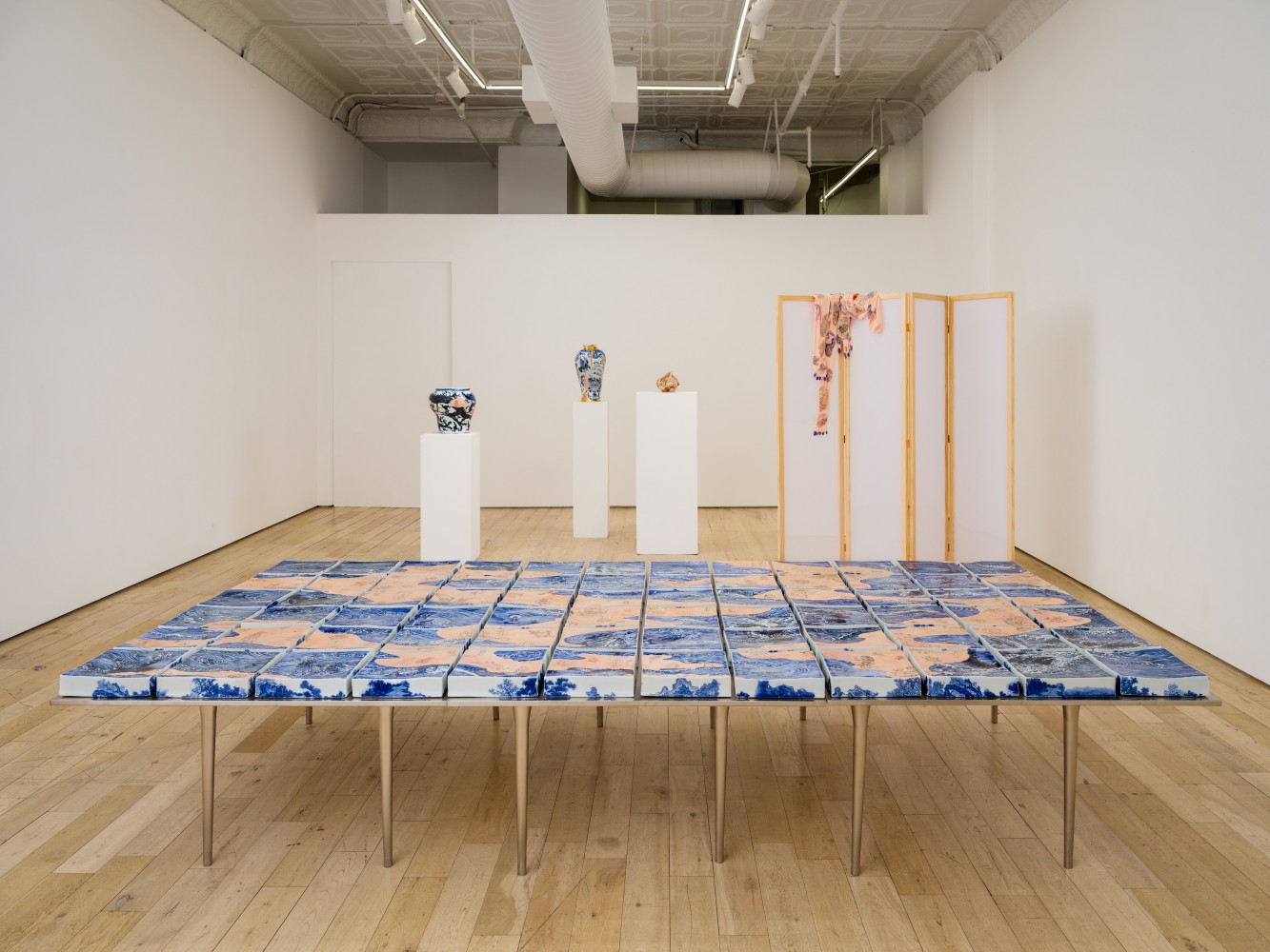 LIN WANG
Porcelain Flesh Table, 2025
Glazed porcelain, stainless steel
25&amp;quot; H x 124.5&amp;quot; W x 64&amp;quot; D