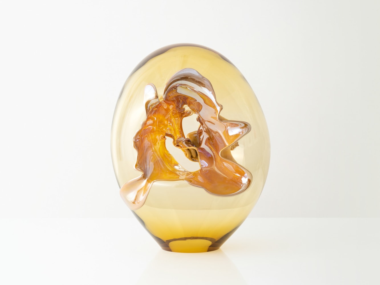 BJ&amp;Oslash;RN FRIBORG

Implosion, 2023

Hand-blown glass

21.25&amp;quot; H x 17&amp;quot; Dia