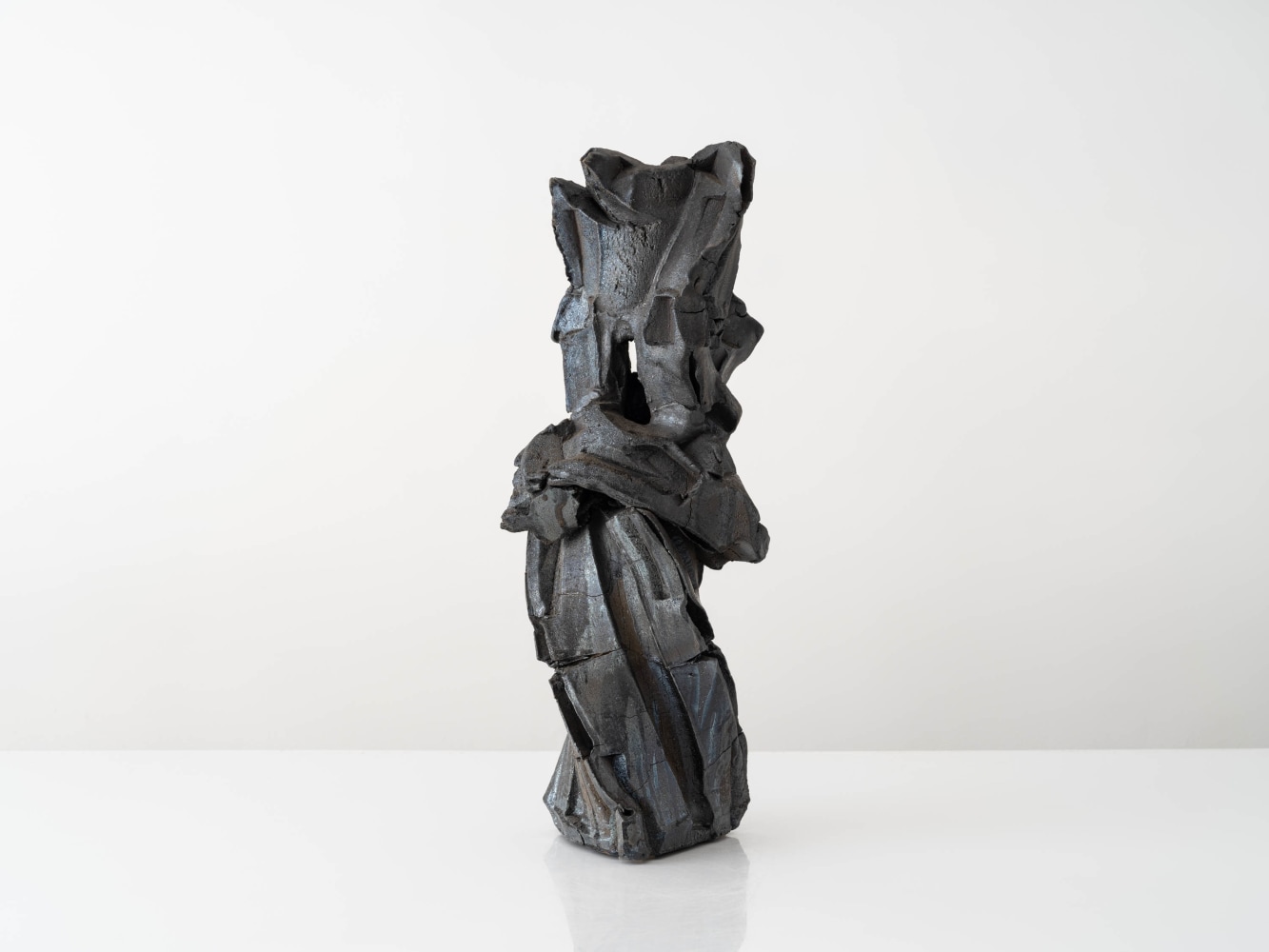 SHOZO MICHIKAWA
Volcano Usu Sculptural Form, 2023
Stoneware
21" H x 7.75" Dia.