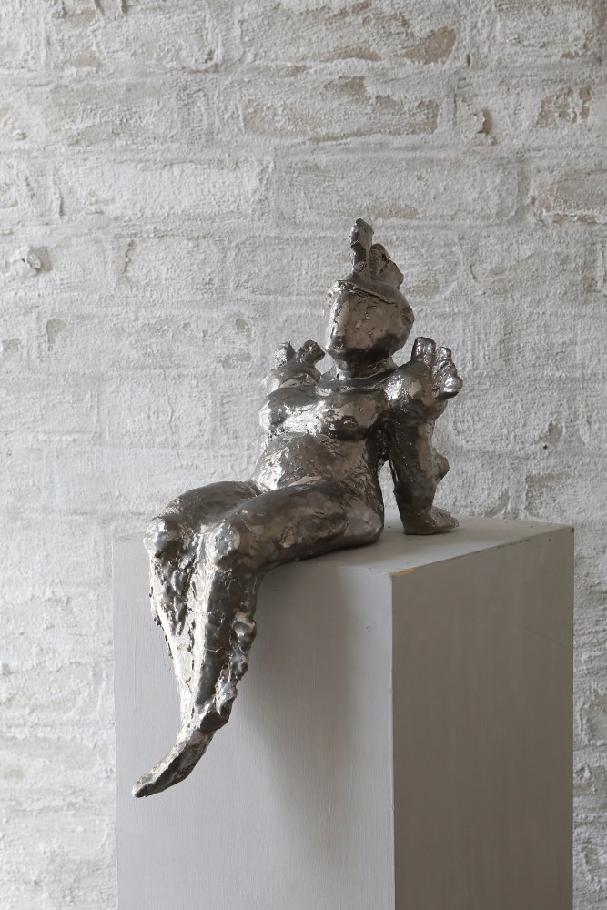 SAKARI KANNOSTO
Venus, 2022
Glazed stoneware
21" H x 11" W x 14" D