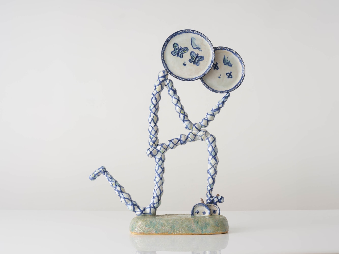 EUN-HA PAEK
Serveware Alter Kneeling, 2025
Glazed stoneware
29" H x 22" W x 6.5" D