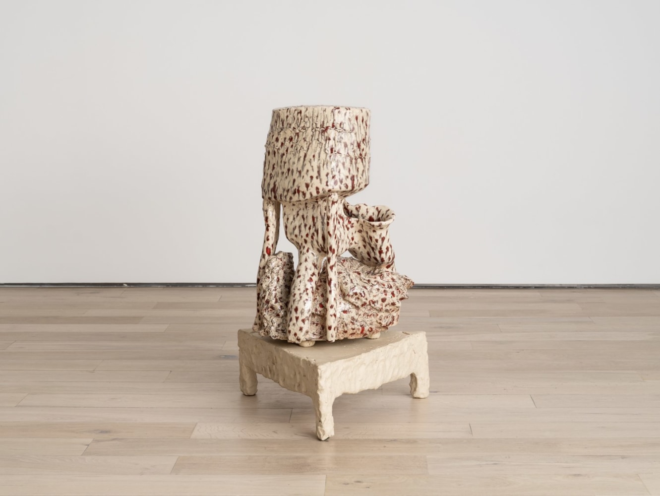 PERNILLE PONTOPPIDAN PEDERSEN
Donna&amp;#39;s Baby, 2021
Glazed stoneware
27.25&amp;quot; H x 18&amp;quot; W x 17.75&amp;quot; D