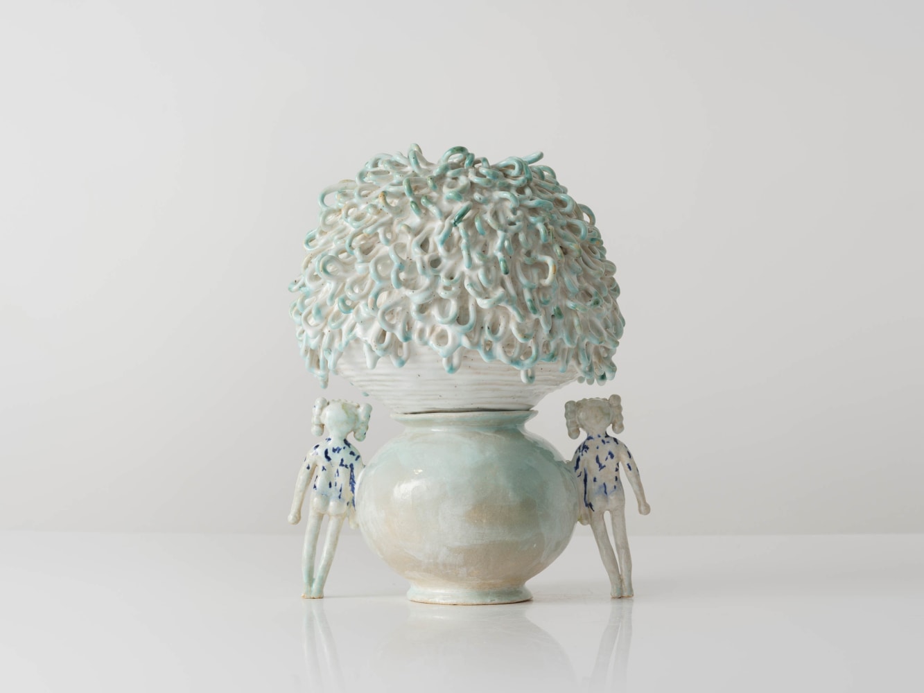 EUN-HA PAEK
Mongmong Moon Jar Curly Hair with Guards, 2024
Handbuilt and 3D printed glazed stoneware
6.25" H x 12" W x 8" D