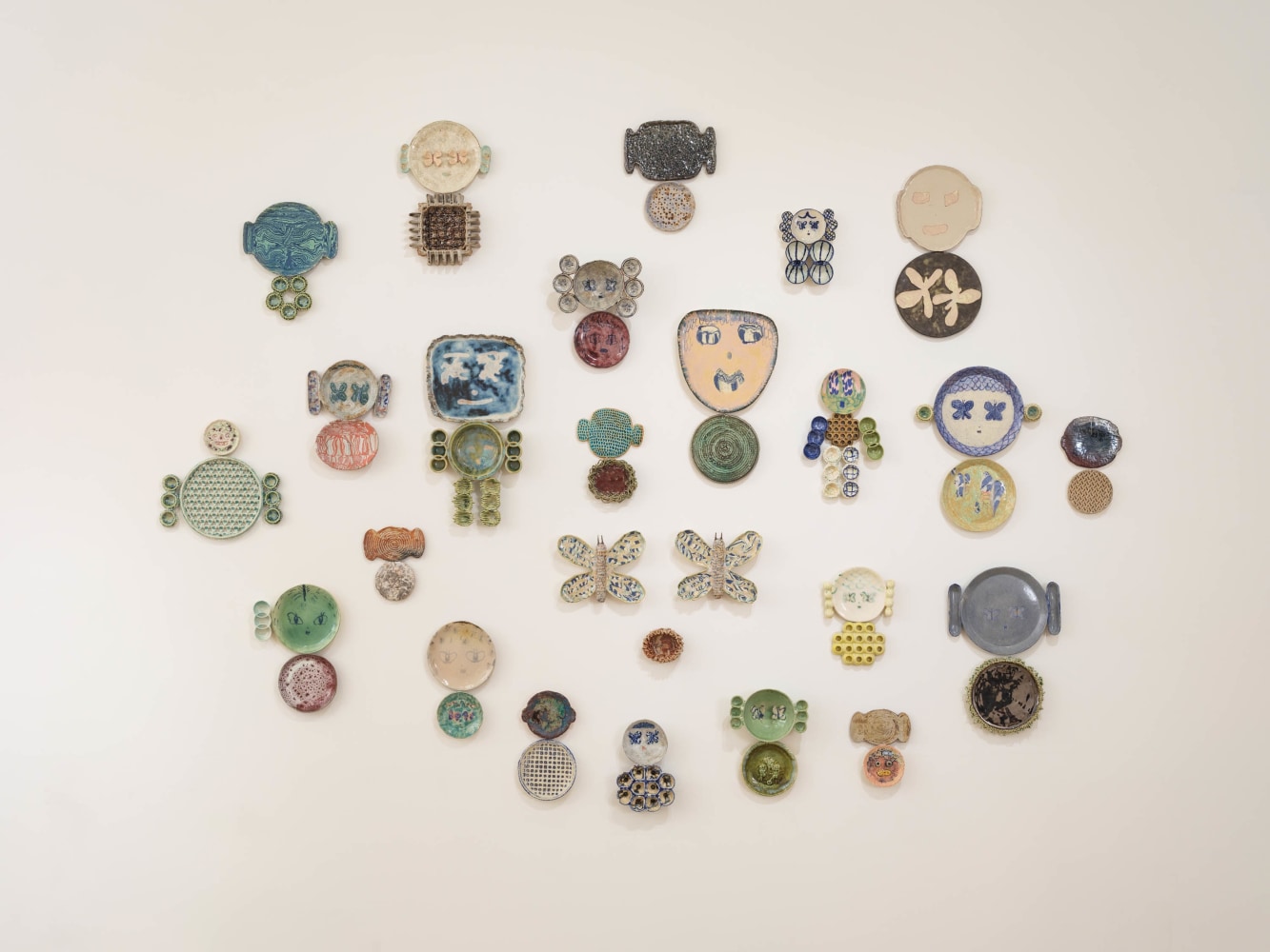 EUN-HA PAEK
Plate Bust Wall Installation, 2024–2025
Handbuilt and 3D printed glazed stoneware
Size variable
 