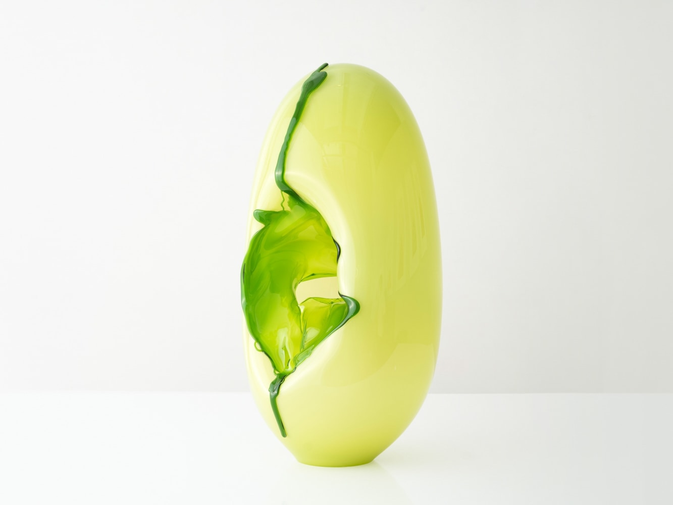BJØRN FRIBORG
Implosion, 2023
Hand-blown glass
29.25" H x 15" Dia.