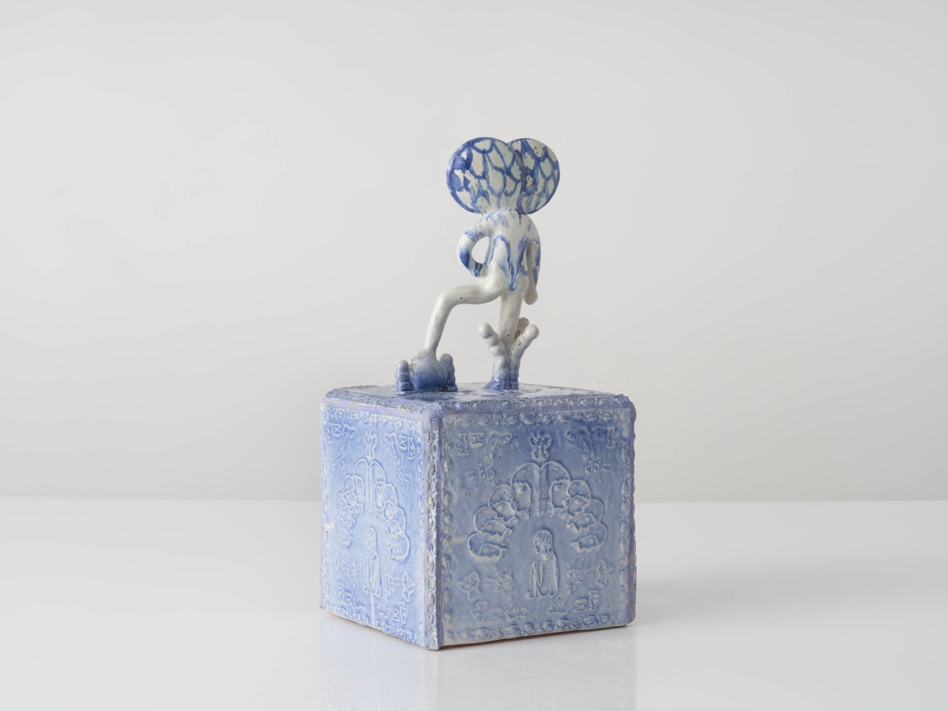 EUN-HA PAEK
Alter Box, 2025
Glazed stoneware, bioplastic, caulk
13.5" H x 6" W x 6" D
HB7719