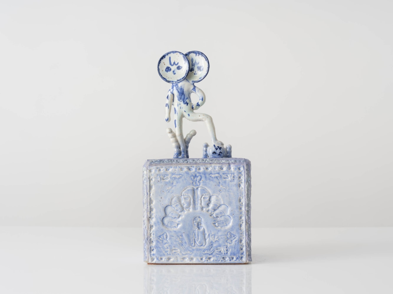 EUN-HA PAEK
Alter Box, 2025
Glazed stoneware, bioplastic, caulk
13.5" H x 6" W x 6" D