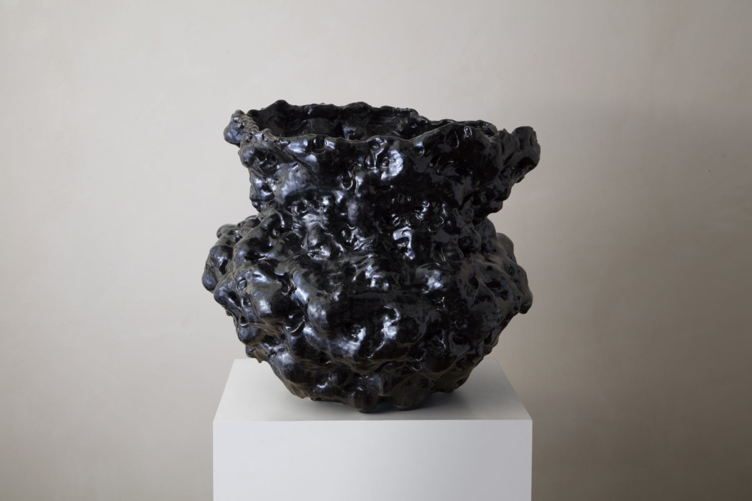 DONNA GREEN
Metamorphosis, 2019
Glazed stoneware
25" H x 28.5" W x 29.5" D