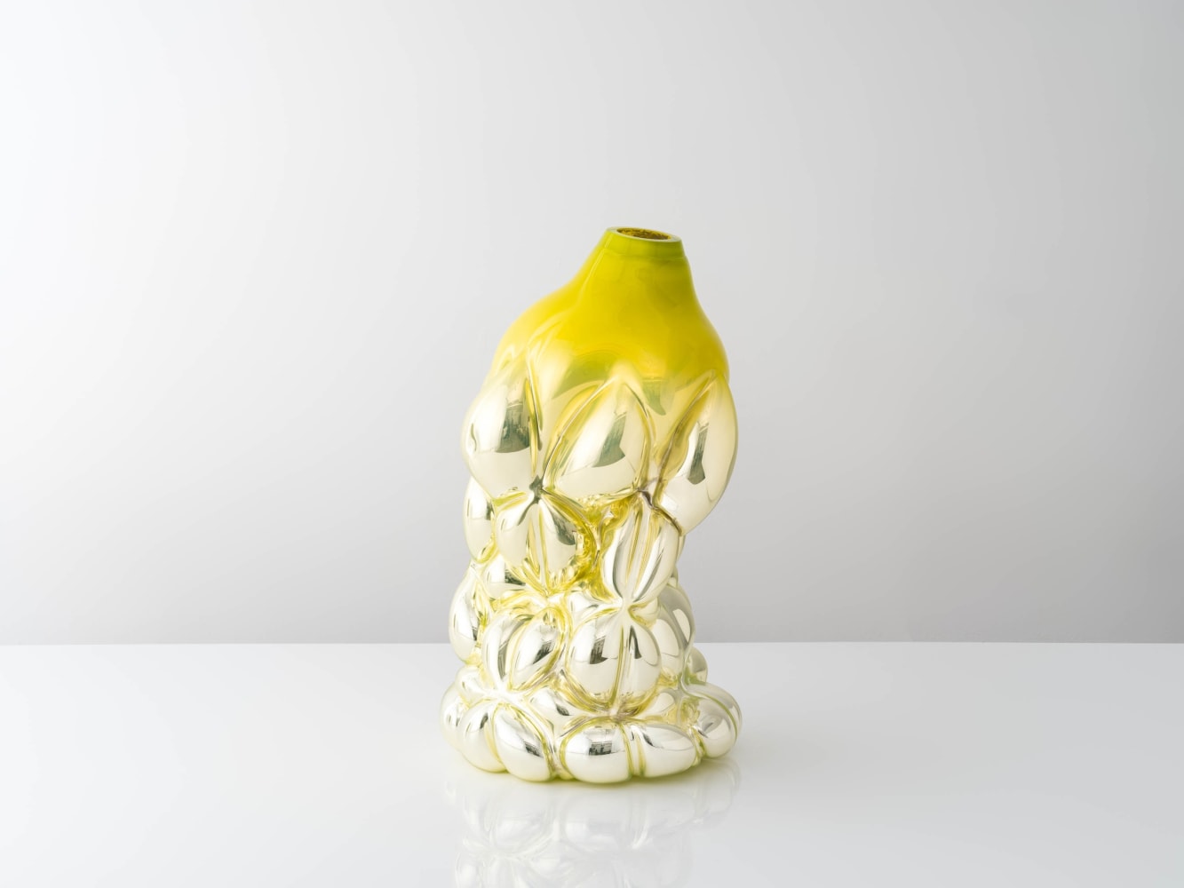 HANNA HANSDOTTER
Tiffany XL Print, Canary Yellow Metallic, 2023
Mold-blown glass, mirrored
25.5" H x 11" Dia.
