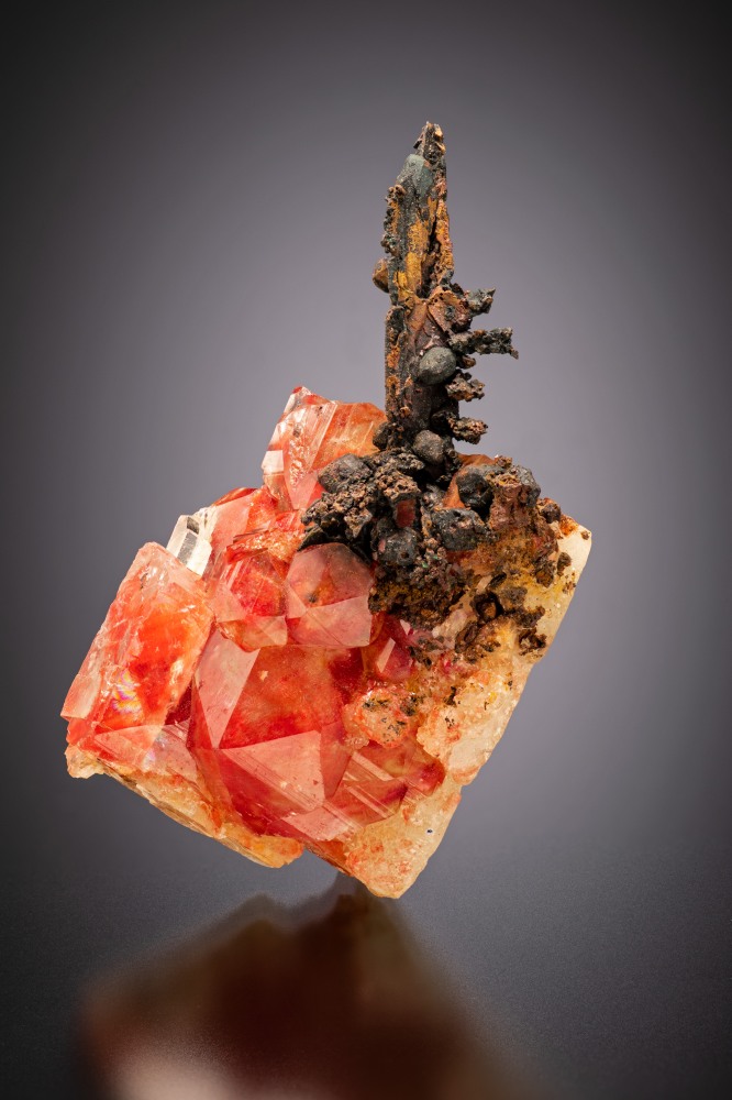Calcite with Copper and Chalcotrichite inclusions
