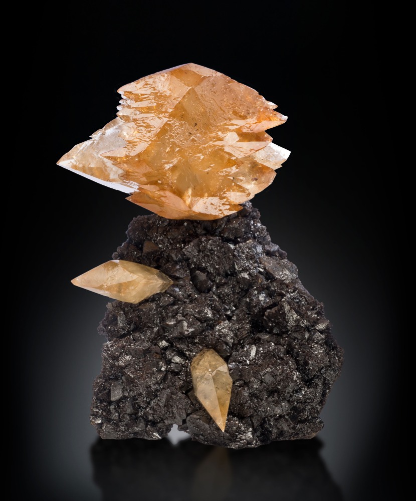 Calcite on Sphalerite Elmwood Mine