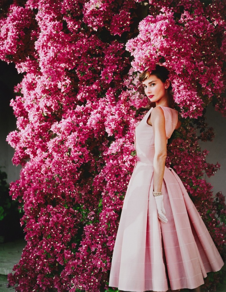 Norman Parkinson, Audrey Hepburn in Givenchy dress at 'Villa Rolli', 1955