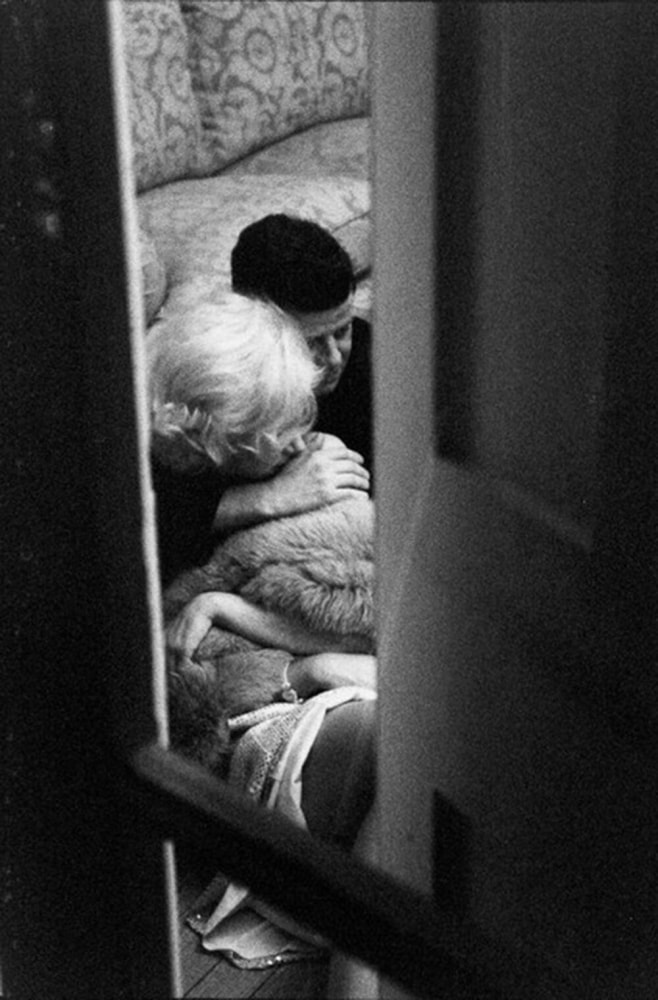 Alison Jackson, Marilyn and JFK through the Shutters, 2001