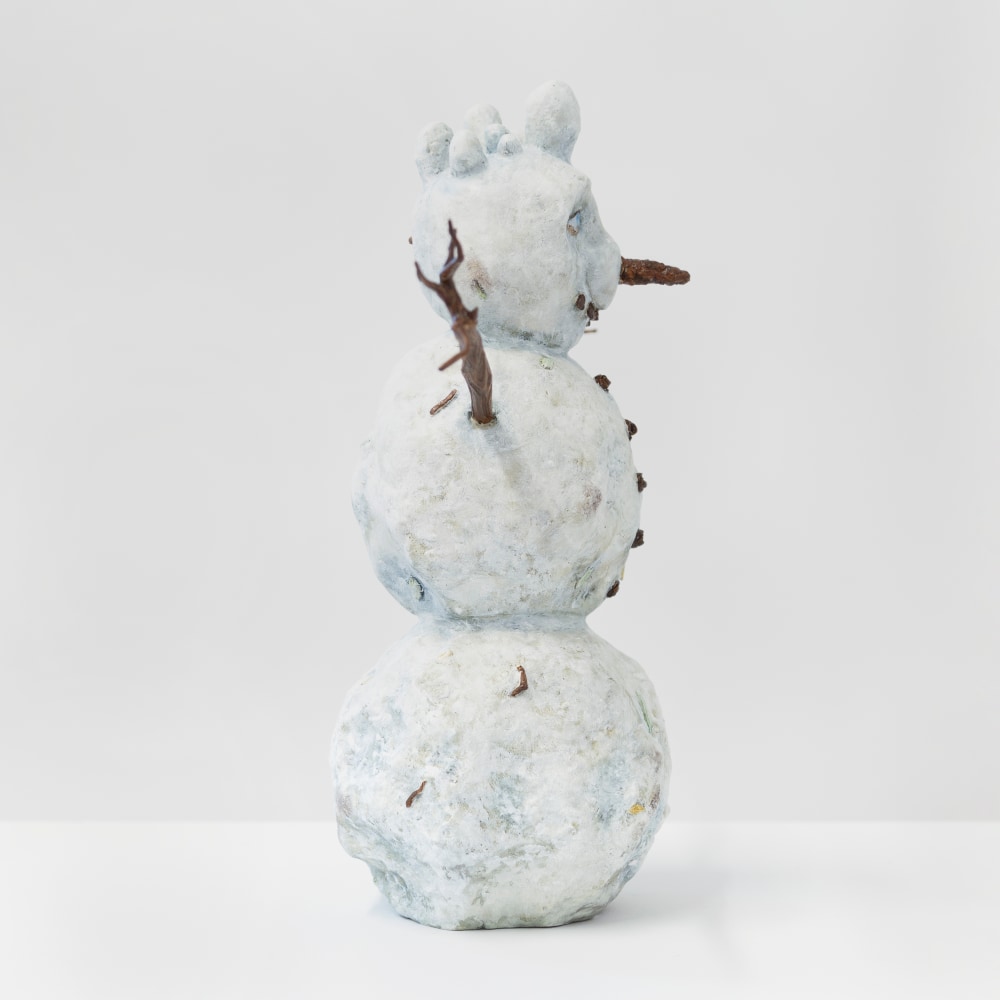 Sean Landers

Snowman

2024

Bronze hand-painted in oil

15.75 x 14.5 x 7.5 inches / 40 x 37 x 19 cm

Edition of 12 + 2 AP

$24,000