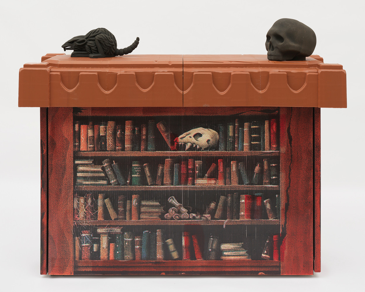 Simon Denny

Dungeon artifact 1: Heroquest bookcase

2024

Steel, PLA 3D print, oil on canvas, UV print, resin sand cast

40.5 x 57.25 x 23.4 in

103 x 145.5 x 59.5 cm

(SD 24/008)