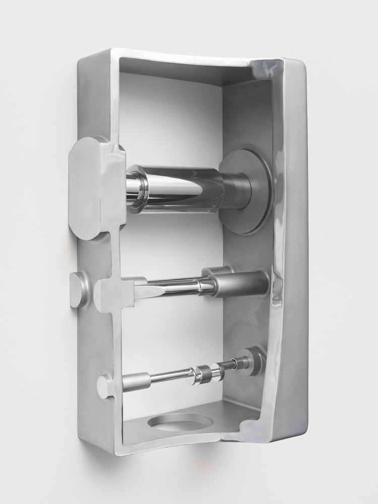 Kristin Walsh

Engine no. 13

2024

Aluminum

38 x 24 x 13 inches

96.5 x 61 x 33 cm

(KW 24/008)