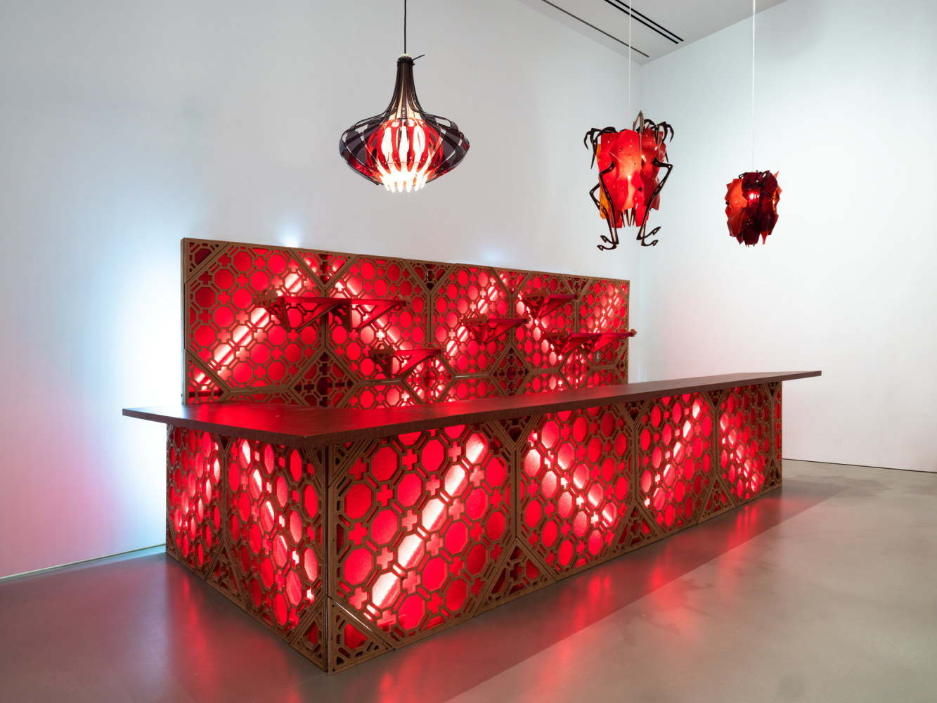 Jorge Pardo

The Mountain Bar

2009

Bar: Plexiglass, MDF, vinyl, fluorescent lights

Lamps: Plexiglass, acrylic, MDF, plywood, lightbulbs

79 x 175 x 90 inches

200.7 x 444.5 x 228.6 cm