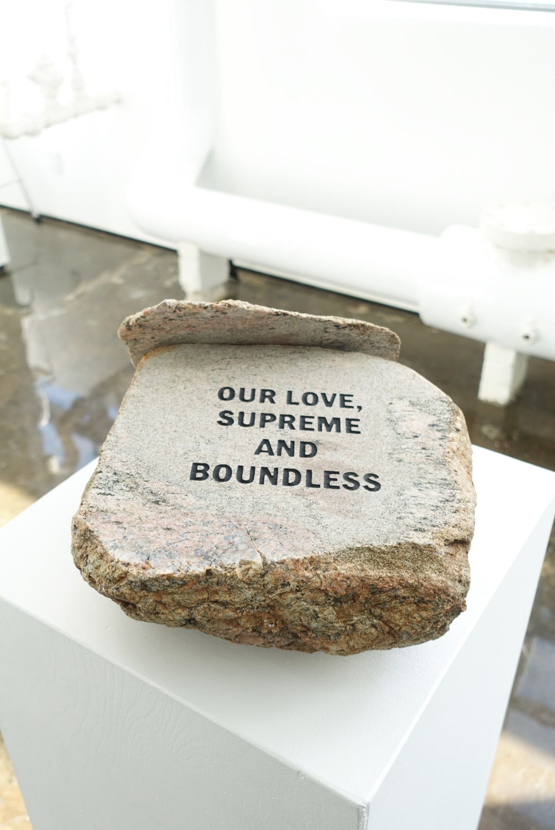 MICHAEL VICKERS | MONUMENT IV (LOVE)&nbsp;| ENGRAVED AND PAINTED STONE BOULDER | 5,5 X 13 X 12 INCHES&nbsp;| 2017