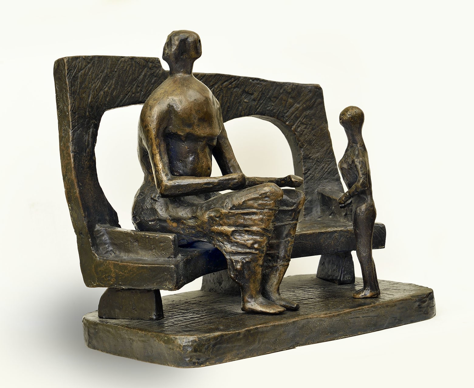Henry MOORE, MOTHER AND CHILD AGAINST OPEN WALL