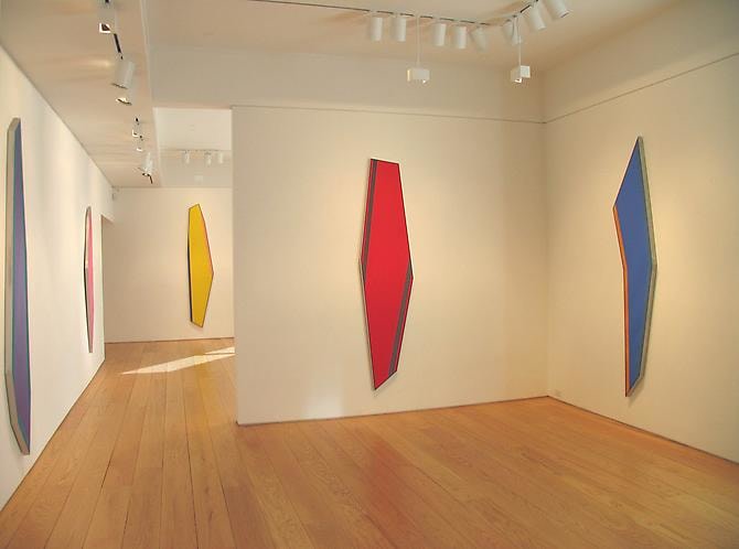 Installation view, Kenneth Noland: Shaped Paintings 1981-82, 2010