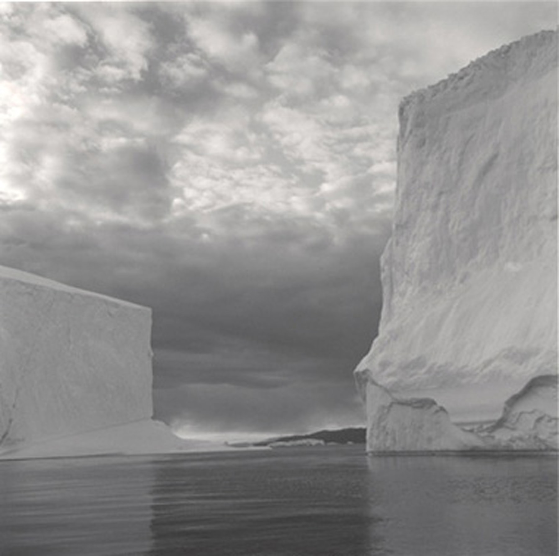 Lynn Davis Iceberg 23, Disko Bay, Greenland, 2000