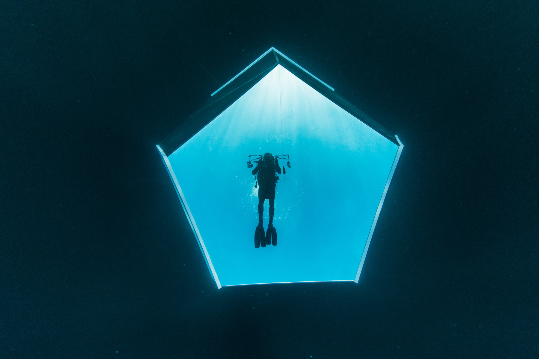 Doug Aitken, Underwater Pavilions, 2016