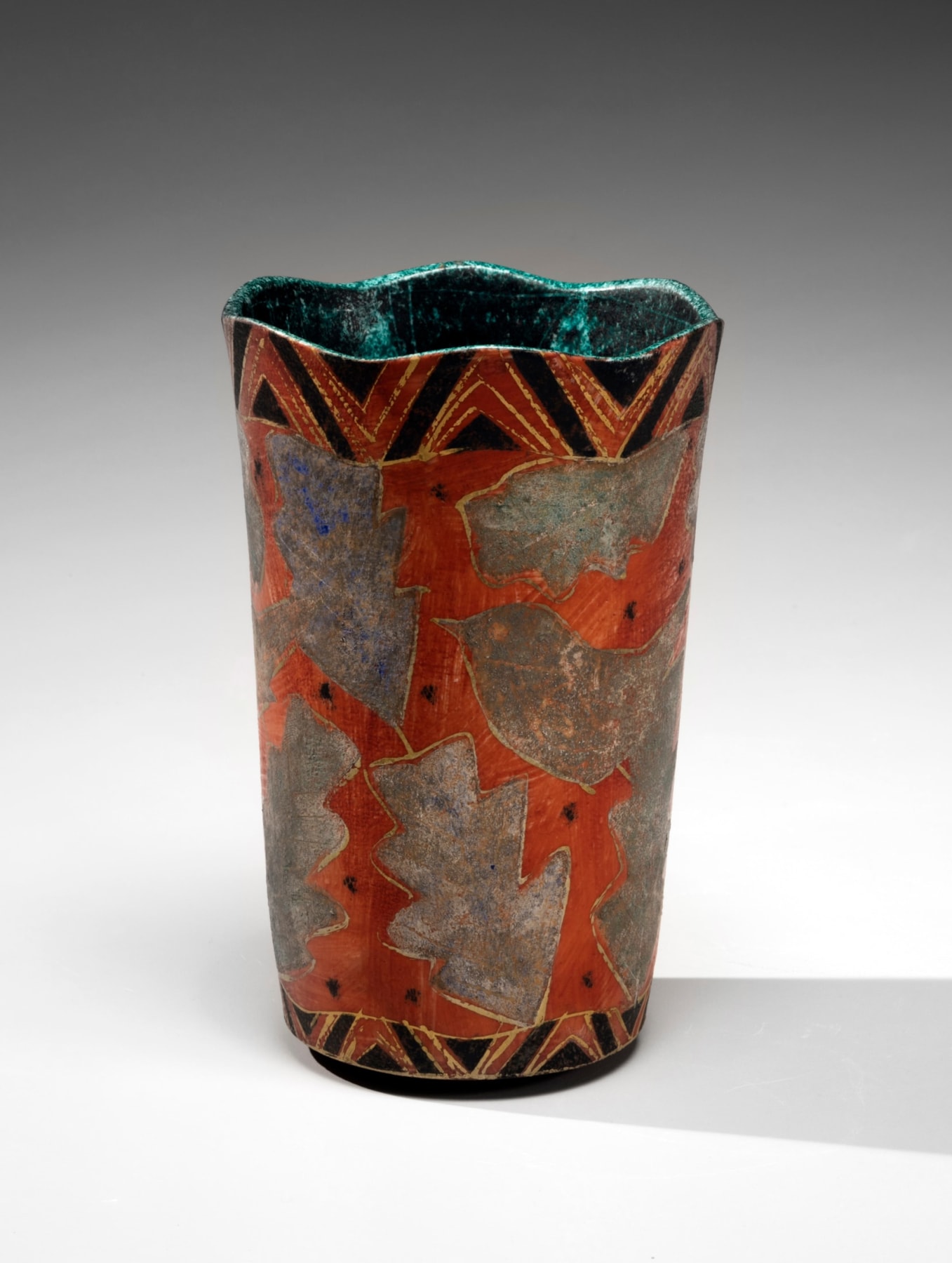 Cylindrical vase with scalloped mouth and bird-and-oak leaf patterning, ca. 1989