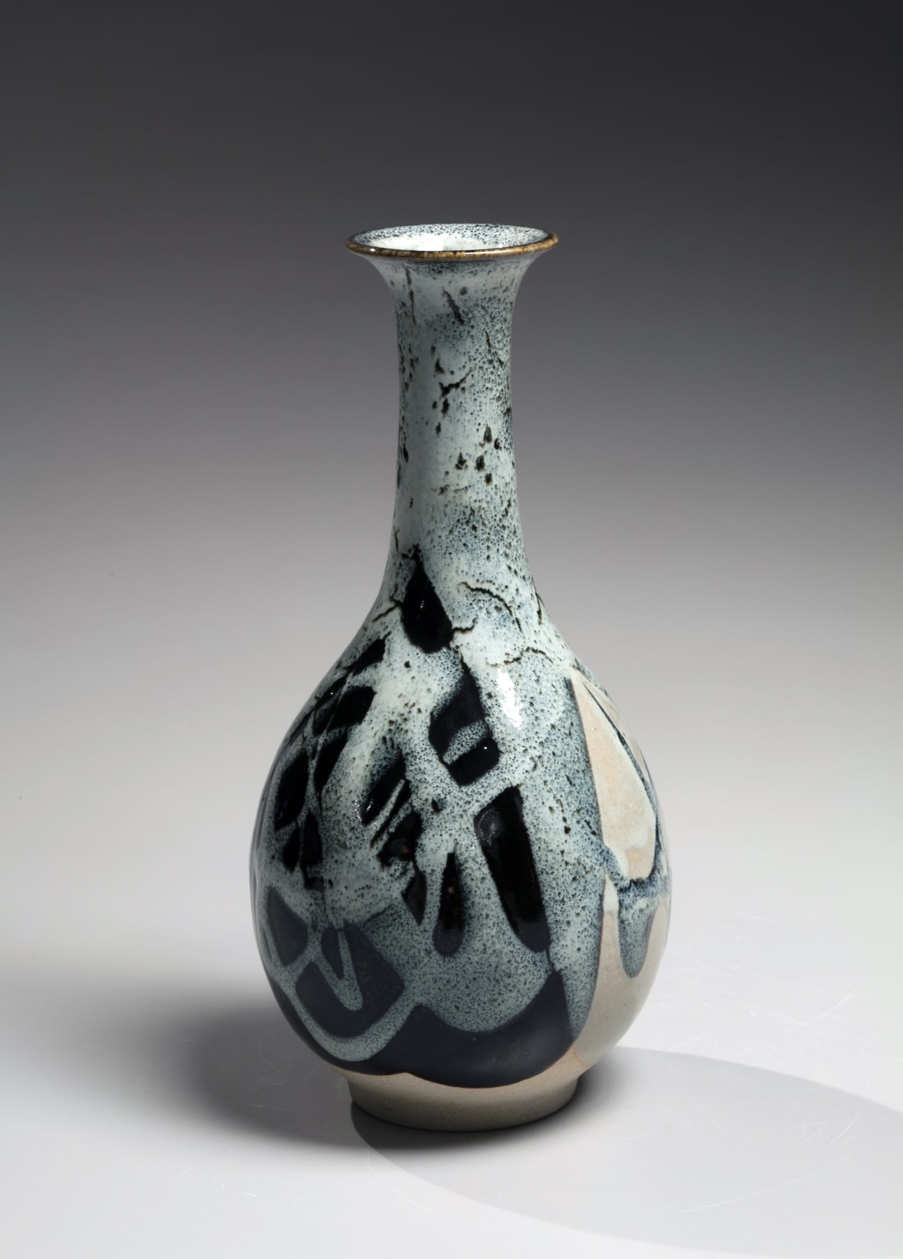 Kiyomizu Rokubei VI (1901-1980), Kakewake&nbsp;(multi-glazed) crane necked vase
