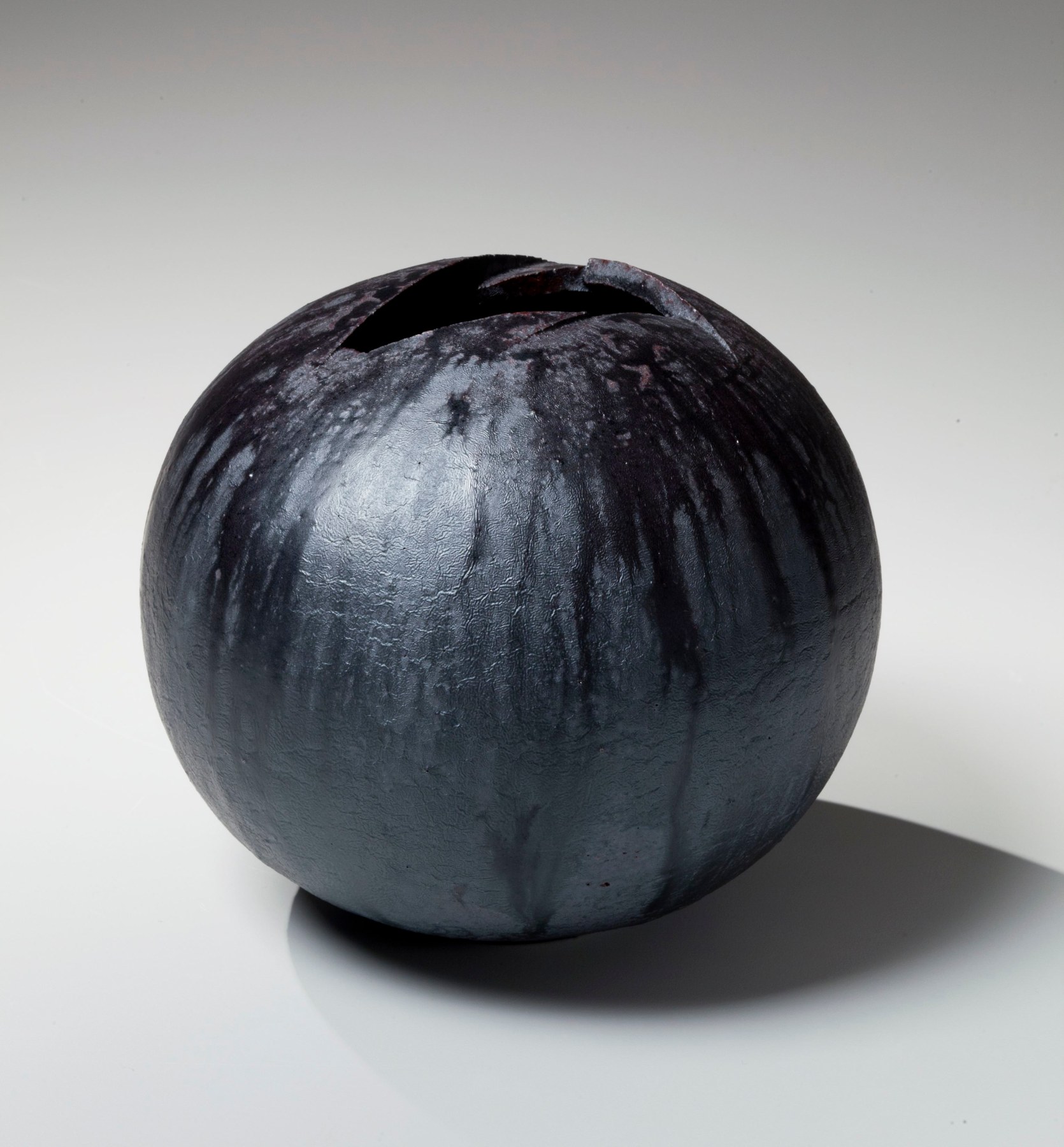 Katō Ryōtarō - Artists - Joan B Mirviss LTD | Japanese Fine Art | Japanese Ceramics
