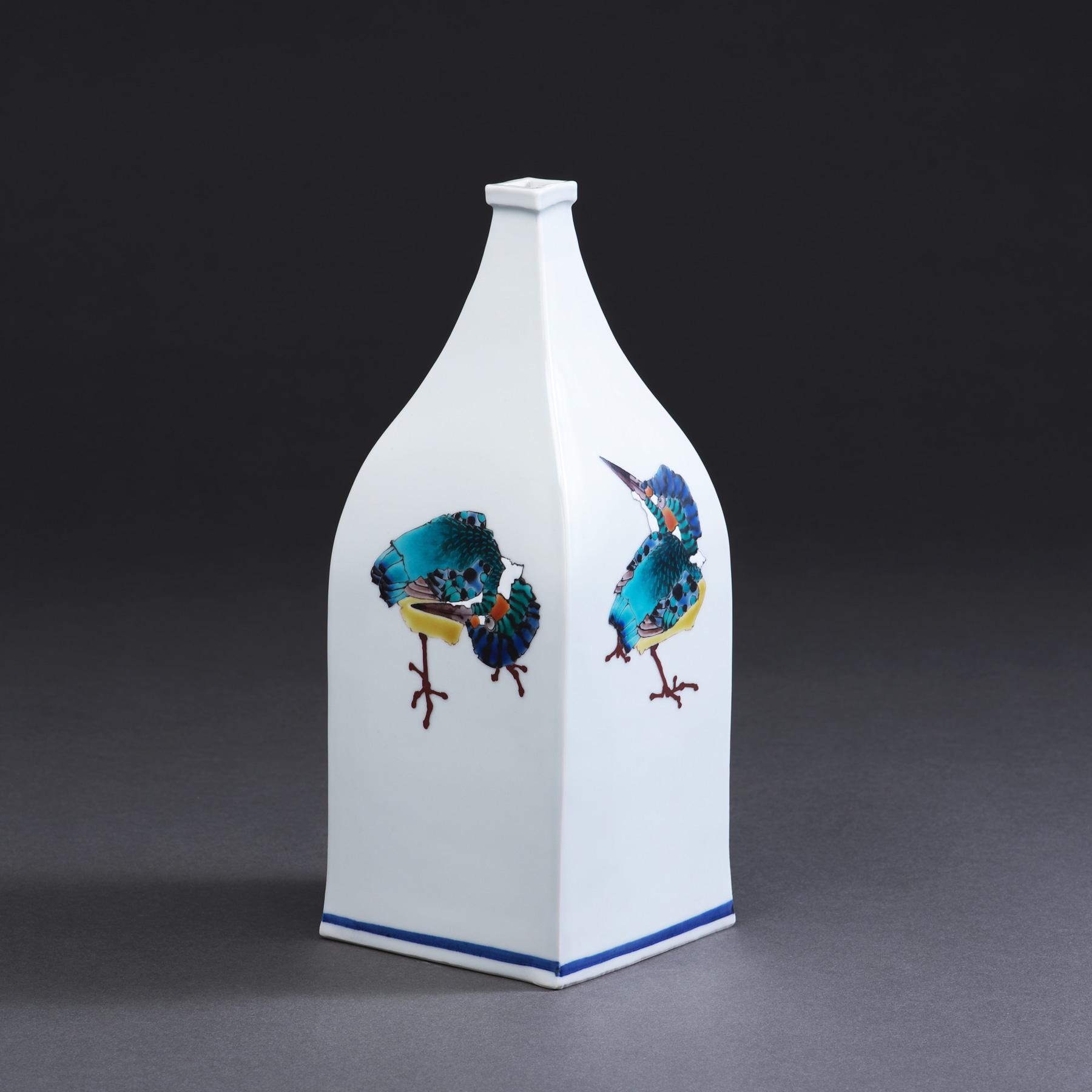 Square bottle with raised mouth decorated with caricature of kingfishers, 2017